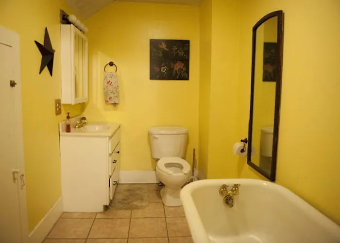 Blue Moon Hostel