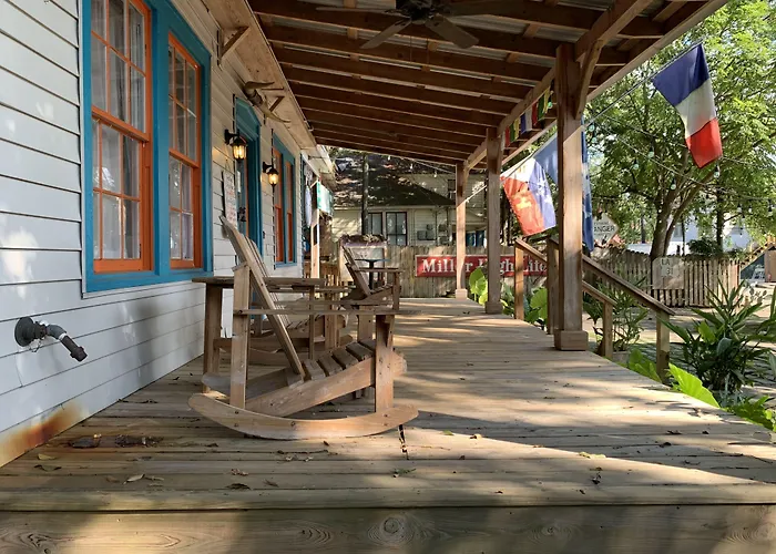 Blue Moon Hostal