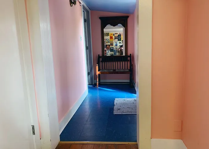 Hostal Blue Moon Lafayette